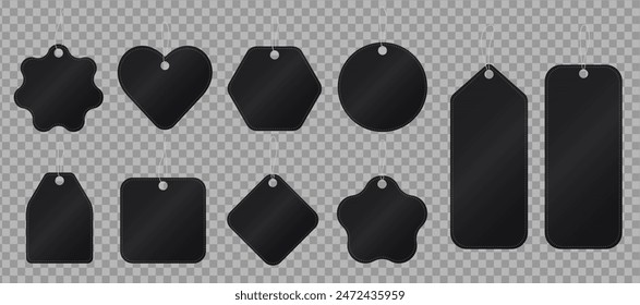 Plantilla de 10 etiquetas de Precio negras con espacio en blanco para texto sobre fondo transparente. Maqueta de etiquetas de papel de descuento, tarjeta de compras, insignia de la promoción, etiqueta engomada, etiqueta de regalo con cadena para colgar