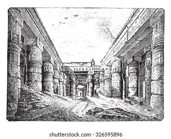 Primer corto del Templo de Karnak Luxor, construido por Ramses III.