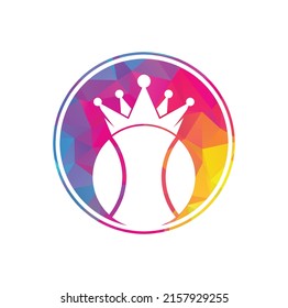 Diseño del logo del vector del rey del tenis. Plantilla de diseño de icono de bola de tenis y corona.