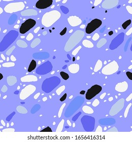Típico terrazo con conchas de playa y escombros marinos. Ilustración vectorial temática de verano con diferentes formas abstractas minimalistas para el diseño de impresión, textura y fondo de tela. 