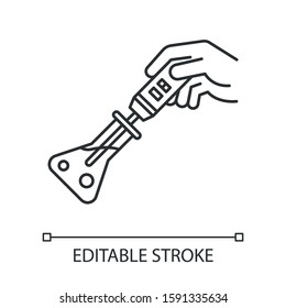 Testing reactives in lab flask linear icon. . Organic chemistry. Laboratory work. Interaction with chemicals. Thin line illustration. Contour symbol. Vector isolated outline drawing. Editable stroke