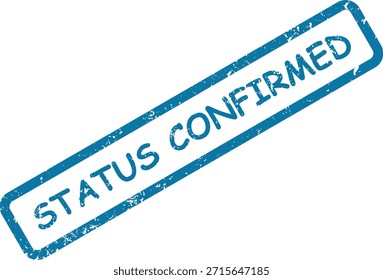 Eine strukturierte blaue Stempelmarke aus Gummi mit den Worten "STATUS BESTÄTIGT", die diagonal auf einem sauberen weißen Hintergrund gedruckt ist.