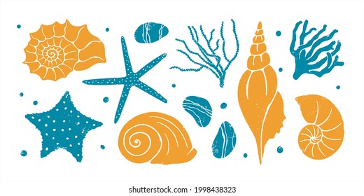 Textured underwater world set. Seashells, starfish, algae, corals and beach pebbles. Vector shabby hand drawn illustration