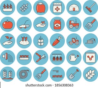Juego de íconos de tintado azul delgado - harina vectorial plana, oreja, tomate, mermelada, semillas, zanahoria, tractor, máquina de rociar, horquilla, pala, manguera, secadores, plántulas, rastrillo, lata de riego, plantaciones
