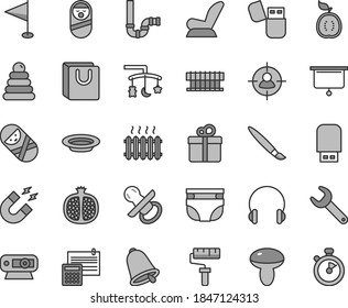 Juego de iconos vectoriales de tono gris de línea delgada - vector de rodillo de pintura, tassel, pennant, juguetes sobre la cuna, pezón, pañal, asiento para niños de coche, anillos de apilamiento, muñeca de pozo de rollo, tambor, sifón, cálculo, campana