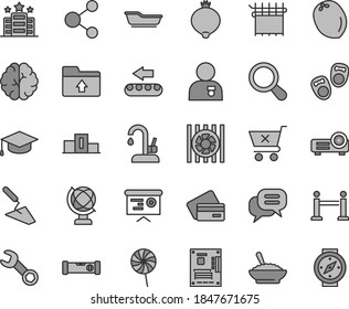 Juego de iconos vectoriales de tono gris de línea delgada - carga de carpeta vector, baño, zapatos para niños pequeños, trowal, nivel de construcción, grifo de cocina, globo, carrito cruzado, sombrero académico cuadrado, lollipop, medallero