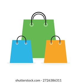 Esta ilustração de design plano mostra um grupo de três sacos de compras coloridos. Um grande saco verde proeminente está no centro, acompanhado por um saco azul menor à esquerda e um saco laranja de tamanho semelhante à direita. Todas as bolsas apresentam alças pretas distintas e grommets cinza claro, indicando prontidão para várias atividades de varejo. A estética limpa e moderna torna-a adequada para representar temas de compras, vendas, comércio eletrônico, consumismo e promoções.