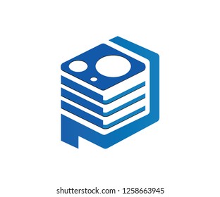 This hosting logo mention "P"