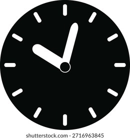 Esta Imagen representa un reloj analógico simple en blanco y negro. La esfera del reloj es circular con marcadores de hora, y las agujas indican aproximadamente diez minutos después de las dos en punto. Es un diseño limpio.