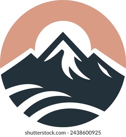 Esta imagen muestra una ilustración de una montaña con el fondo de una puesta de sol. La montaña está representada con líneas gruesas y colores oscuros, mientras que la puesta de sol tiene un cálido color naranja.