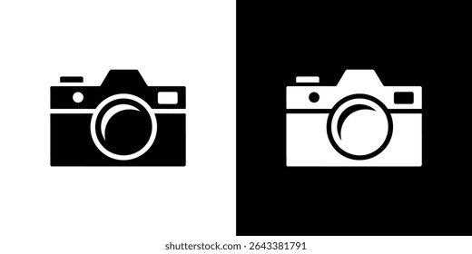 Esta imagem apresenta dois ícones de câmera minimalistas, um em preto contra um fundo branco e o outro em branco contra preto, mostrando contraste e design direto.