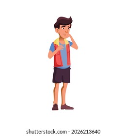 joven asiático pensativo eligiendo computadora en tecnicismos almacenar vector de dibujos animados. joven asiático pensativo eligiendo computadora en el personaje de la tienda de tecnología. ilustración de dibujos animados planos aislados