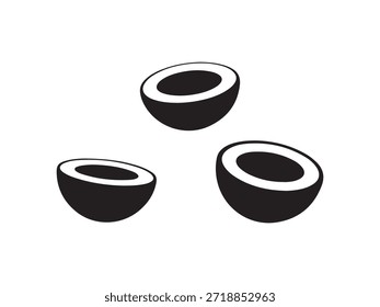 Tres mitades blancas y negras de cocos sobre fondo blanco mitad coco monocromo