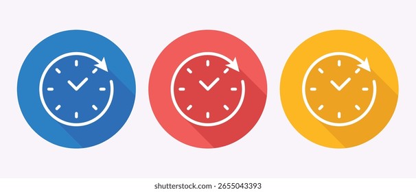 Três ícones redondos coloridos que representam o tempo e o relógio com símbolo de seta no fundo branco