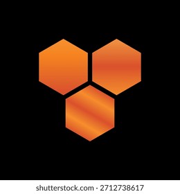 Tres colores de hexágonos de gradiente naranja y dorado dispuestos en un patrón triangular sobre un fondo negro, formando un logotipo geométrico.