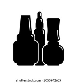 Tres recipientes cosméticos clavan aceite de gel de esmalte en fila. Producto de maquillaje femenino. Frasco de plástico o de vidrio. Moda y estilo. Silueta negra. Objeto aislado. Ilustración del vector fondo blanco aislado