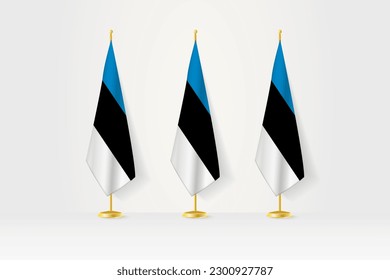 Tres banderas de Estonia en fila en un puesto de oro, ilustración de una conferencia de prensa y otras reuniones. Ilustración vectorial.