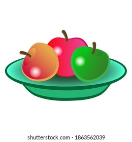 Tres manzanas maduras de colores diferentes se encuentran sobre una fuente aislada en un fondo blanco.