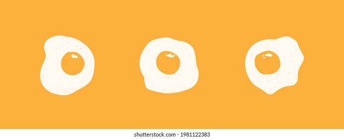 Tres huevos revueltos en un fondo amarillo. Pancarta vectorial con huevos fritos planos.
