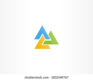 icono de diseño del logotipo de la compañía de tres vectores de triángulos