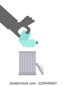 Tire una botella de plástico a la basura. Mano arroja plástico a la basura.