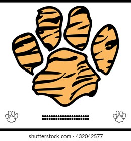 tiger paw nature pattern 