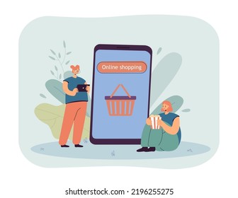 Pequeñas chicas haciendo compras en línea de ilustración plana vectorial. Personajes de dibujos animados femeninos comprando comida a través de una aplicación móvil. Ecommerce, concepto de comestibles para banner, diseño de sitios web o página web de aterrizaje
