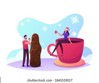 Pequeños personajes masculinos y femeninos comiendo gigantescos dulces de chocolate y tomando cacao. Gente disfrutando de postres dulces, tratamientos de Navidad y bebidas, celebración de las vacaciones de invierno. Ilustración del vector de dibujos animados