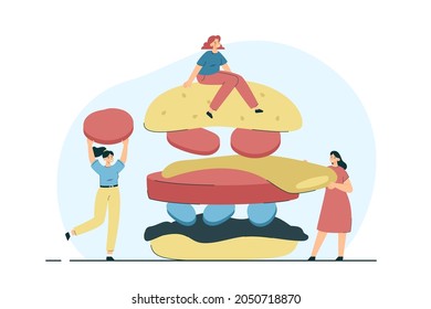 Pequeñas personas armando hamburguesa. Alimentos y obesidad poco saludables. Concepto de dieta y nutrición. Ilustración vectorial plana moderna