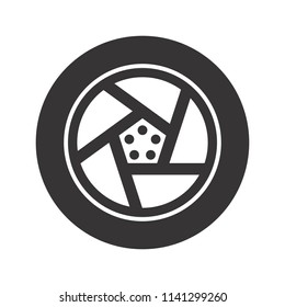 tire logo. wheel icon. circle symbol. vector eps 08.