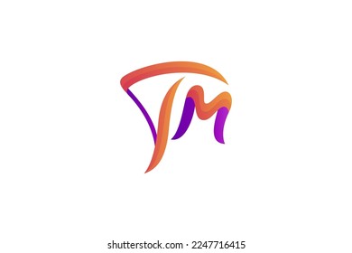 Logotipo de letra Tm con diseño 3d en colores degradados naranja y violeta