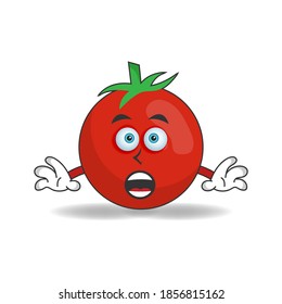 Personaje de mascota de tomate con expresión impactante. ilustración vectorial