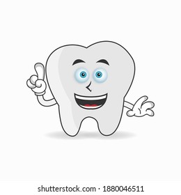Tooth mascot character with smile expression. vector illustration