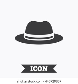 Top hat sign icon. Classic headdress symbol. Graphic design element. Flat hat symbol on white background. Vector