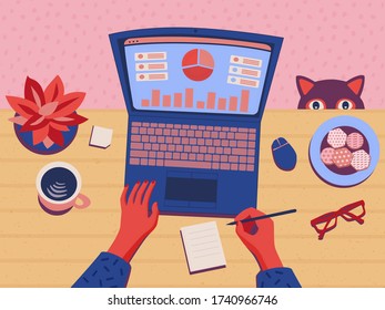 Trabajador independiente de vista superior trabajando desde casa. Trabajar en casa en cuarentena. Ilustración del vector plano de dibujos animados. Trabajo a distancia y trabajo por cuenta propia. Manos de mujeres escribiendo en el portátil. Análisis de datos, idea de comercio electrónico