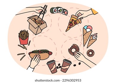 Vista superior de la gente comiendo varios tipos de comida rápida. La persona que come comida rápida, disfruta de pizza, hotdog, sushi y donut. El hábito alimenticio no saludable, el problema nutricional. Ilustración vectorial.