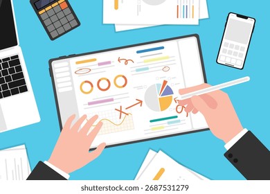 Vista superior de una persona que trabaja en una tableta, personas de negocios que analizan datos en la tableta y escriben notas.