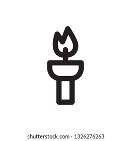 Torch icon in trendy outline style design. Vector graphic illustration. Editable vector stroke. EPS 10.