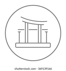 Icono de la línea de la puerta Torii. Vector de stock