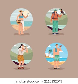 personajes turísticos en la playa