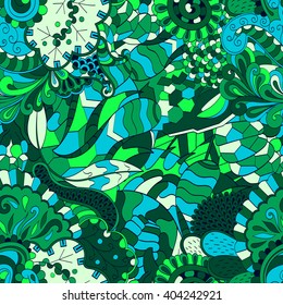 Tracery seamless calming pattern. Mehendi design. Ethnic green harmonious doodle texture. Indifferent discreet. Curved doodling mehndi motif. Vector.