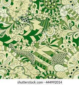 Tracery seamless calming pattern. Mehendi design. Ethnic green doodle texture. Indifferent discreet. Curved doodling mehndi motif. Vector.