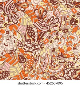 Tracery seamless calming pattern. Mehendi design. Ethnic colorful brown doodle texture. Indifferent discreet. Curved doodling mehndi motif. Vector.