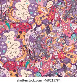 Tracery seamless calming pattern. Mehendi design. Ethnic colorful doodle texture. Indifferent discreet. Curved doodling mehndi motif. Vector.