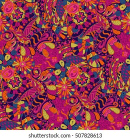 Tracery seamless calming pattern. Mehndi design. Ethnic colorful doodle texture. Curved doodling background. Vector.