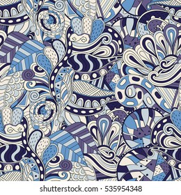 Tracery seamless calming pattern. Mehndi design. Ethnic colorful doodle texture. Curved doodling background. Vector.