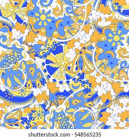 Tracery seamless calming pattern. Mehndi design. Ethnic colorful doodle texture. Curved doodling background. Vector.