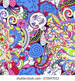 Tracery seamless calming pattern. Mehndi design. Ethnic colorful doodle texture. Curved doodling background. Vector.