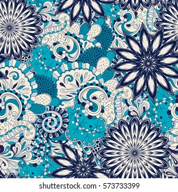 Tracery seamless calming pattern. Mehndi design. Ethnic colorful doodle texture. Curved doodling background. Vector.
