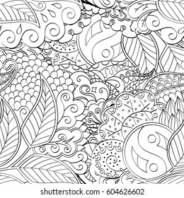 Tracery seamless calming pattern. Mehndi design. Ethnic monochrome binary doodle texture. Curved doodling black and white background. Vector.